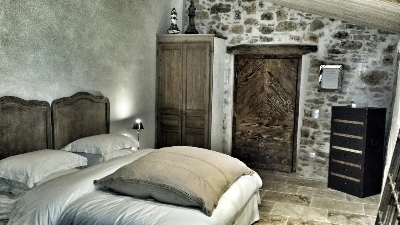 Le Domaine Saint Martin Bed & Breakfast Flassans-sur-Issole Ngoại thất bức ảnh