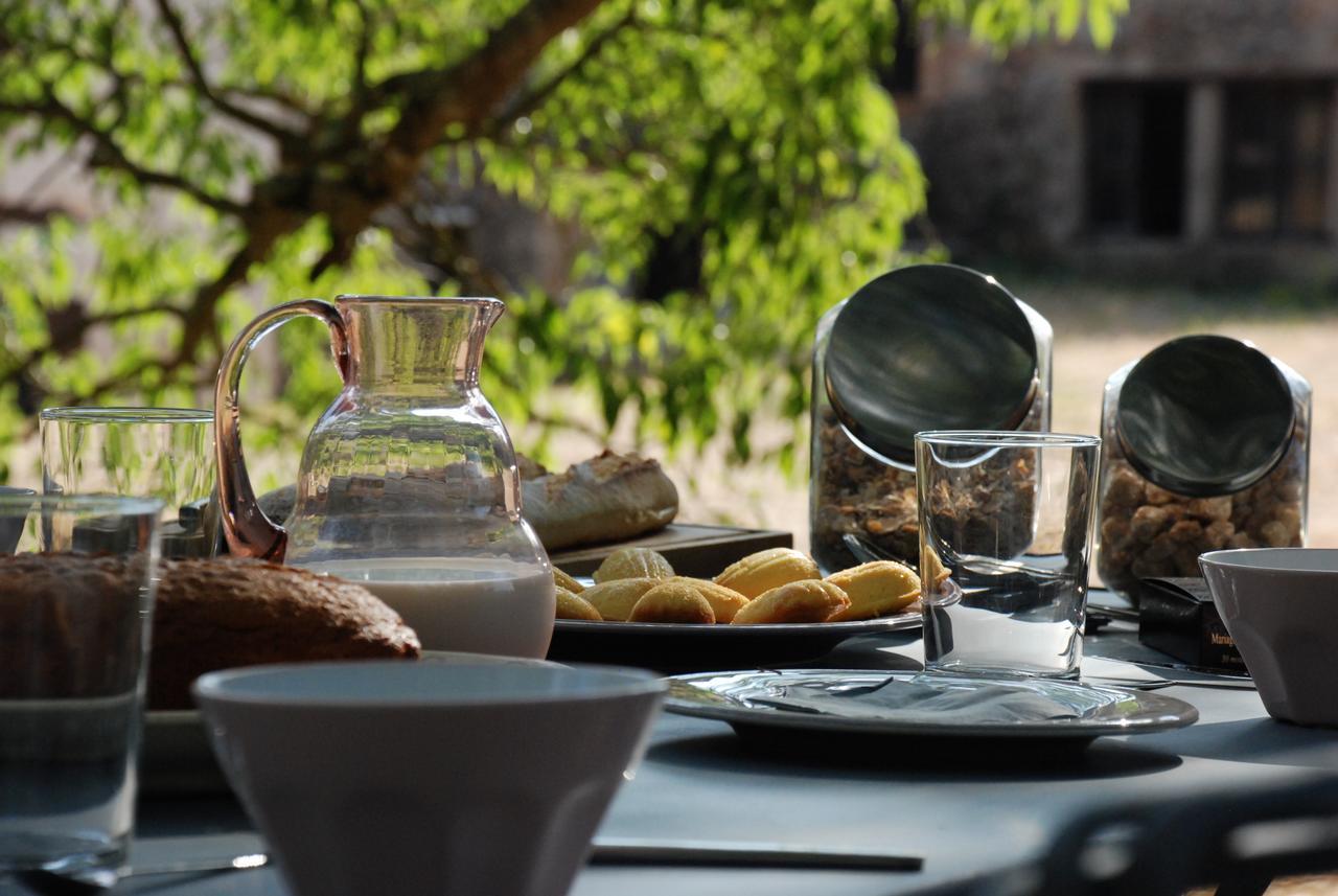 Le Domaine Saint Martin Bed & Breakfast Flassans-sur-Issole Ngoại thất bức ảnh
